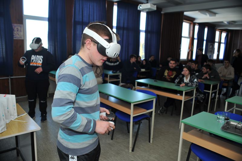 Poseta srednjoj školi „Nikola Tesla“ u Boljevcu: Učenici otkrivali svoje potencijale kroz karijerno savetovanje