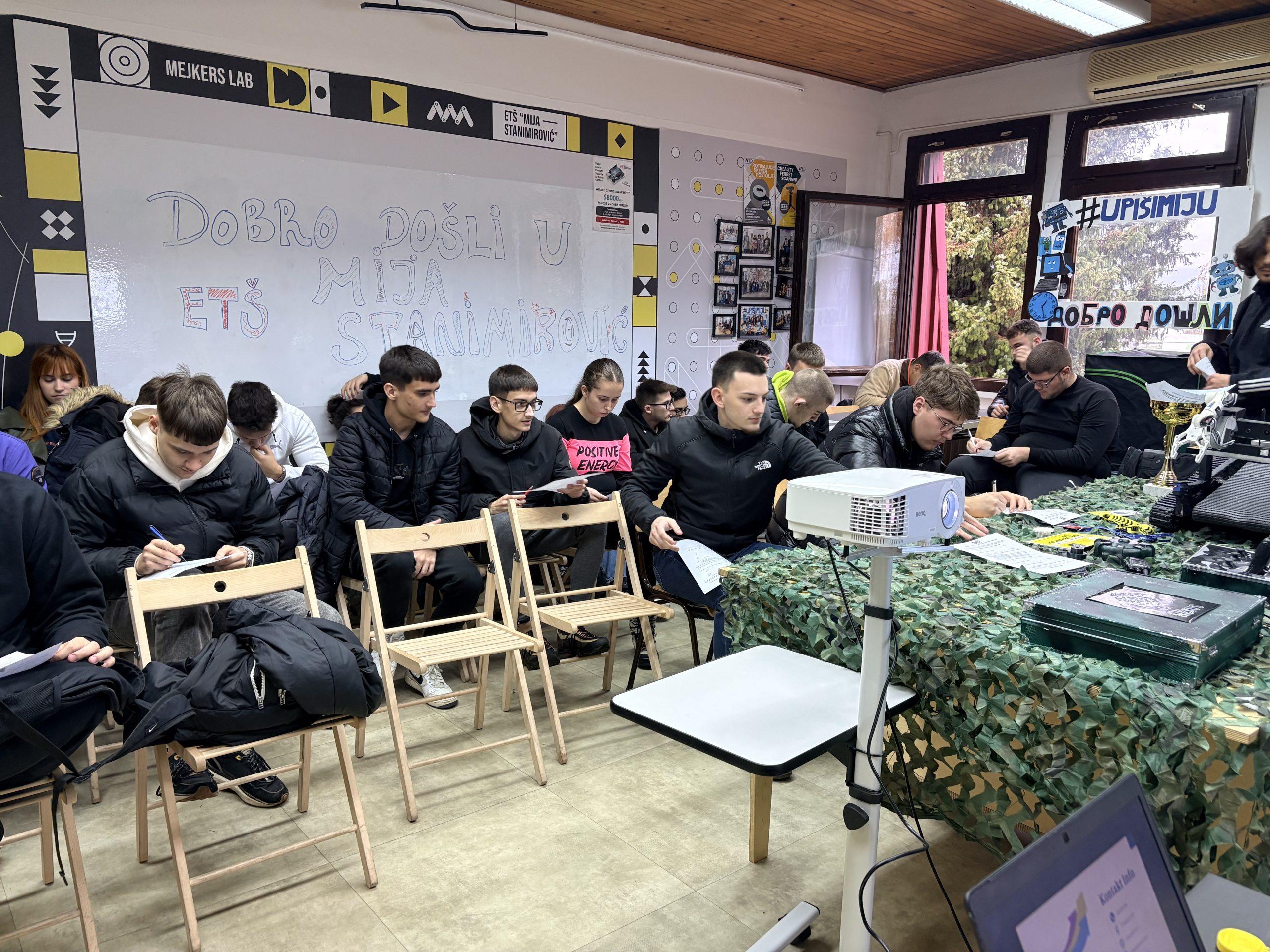 VR dan i radionice pripreme za tržište rada u ETŠ „Mija Stanimirović“