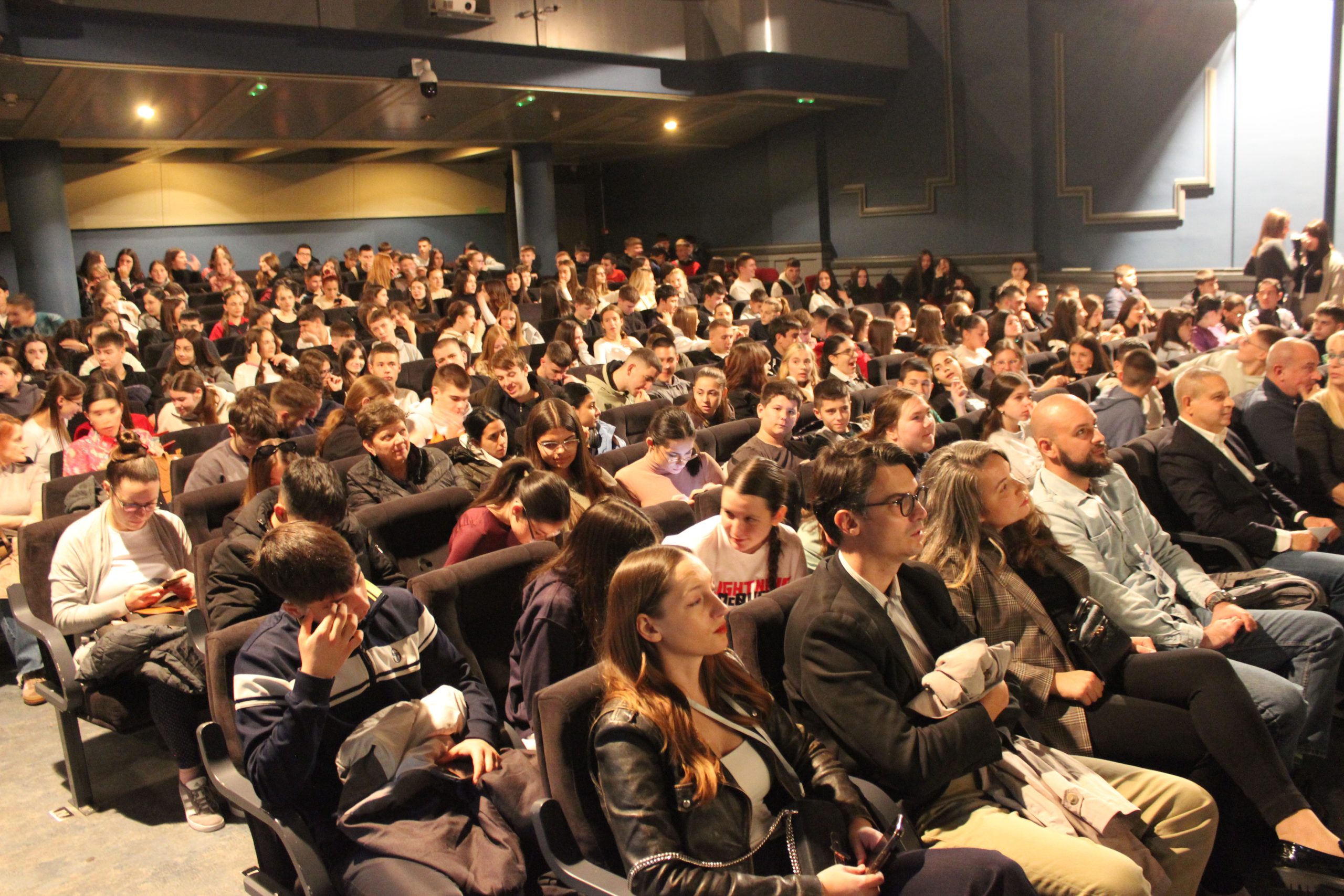 Mladi iz Kruševca dobili direktan uvid u svet rada na Realnom susretu sa zanimanjima