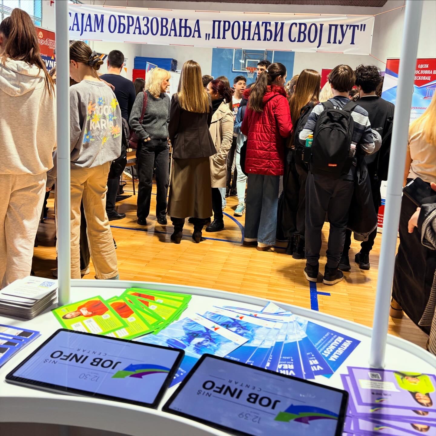 Job Info Centar na sajmu obrazovanja  u Gimnaziji „Svetozar Marković“