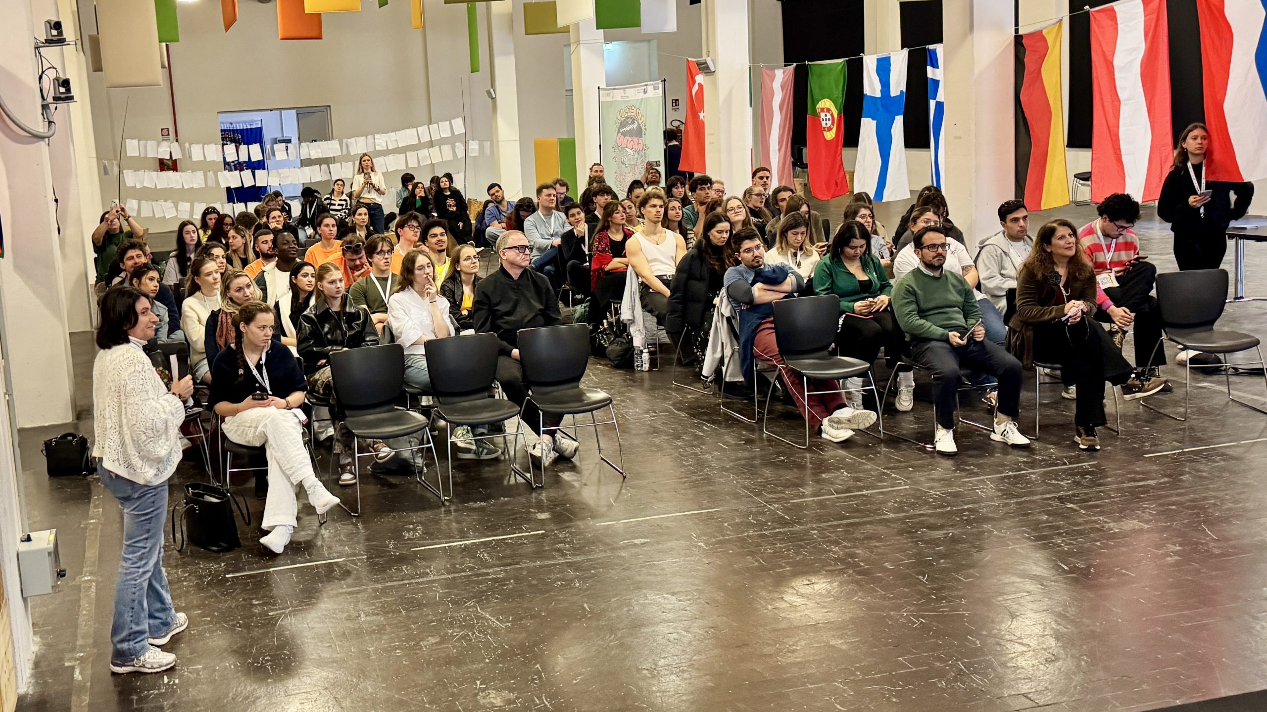 Od treme do aplauza: Kako pripremiti prezentaciju koja pokreće publiku (i karijeru)