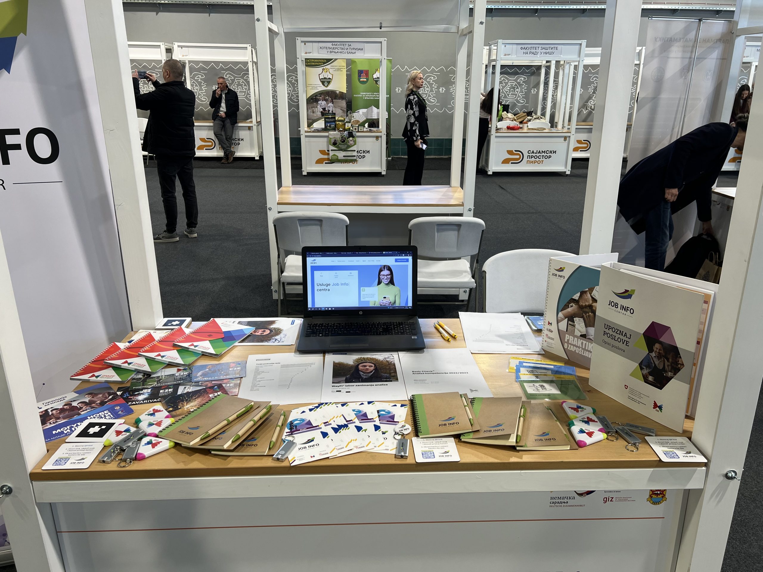 Sajmovi zapošljavanja i profesionalne orijentacije u Pirotu – mesto susreta prilika, znanja i odluka